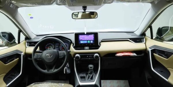تويوتا راف فور ستاندر بدون دبل 2025 – SUV