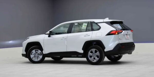 تويوتا راف فور ستاندر بدون دبل 2025 – SUV