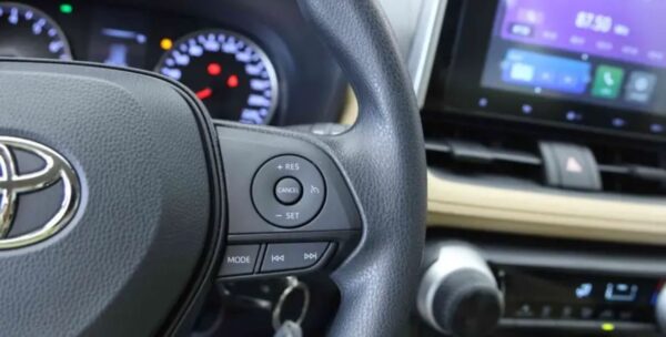 تويوتا راف فور ستاندر بدون دبل 2025 – SUV